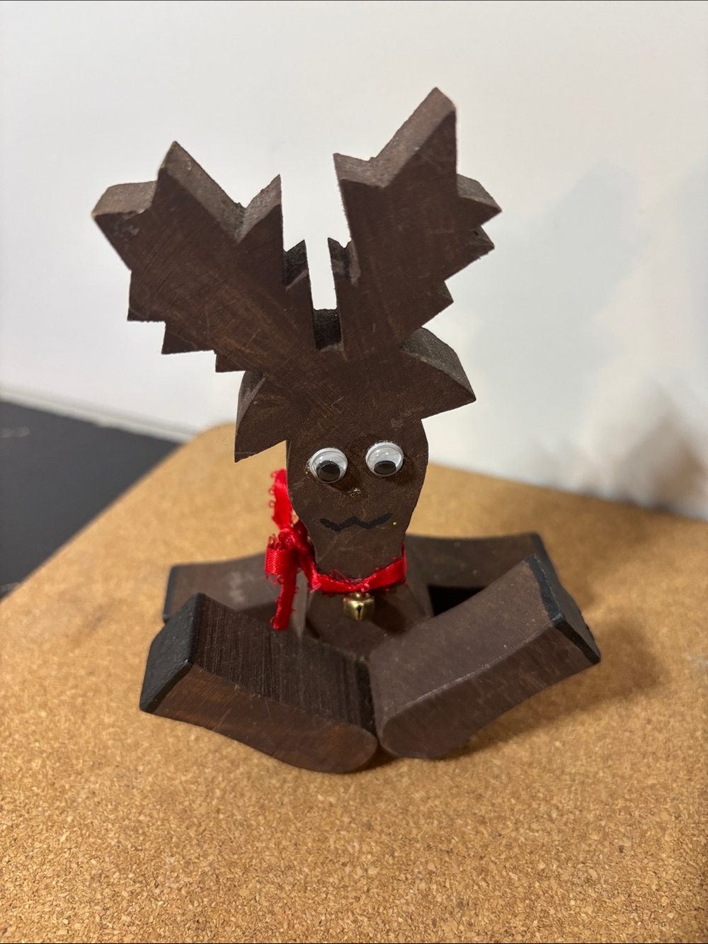 π3/$15 Handmade Brown Wooden Reindeer Christmas Vintage - Picture 2 of 4